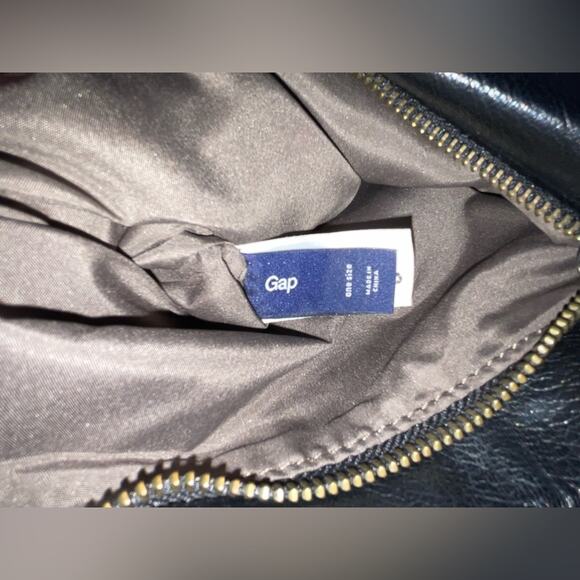 GAP FAUX BLACK LEATHER BOW EXPANDABLE MAGNETIC CLUTCH PURSE CHAIN STRAP - Picture 7 of 11